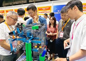 雏鹰创客中心斩获第二十一届宋庆龄少年儿童发明奖全国银奖